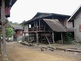 036 tipica casa laotiana